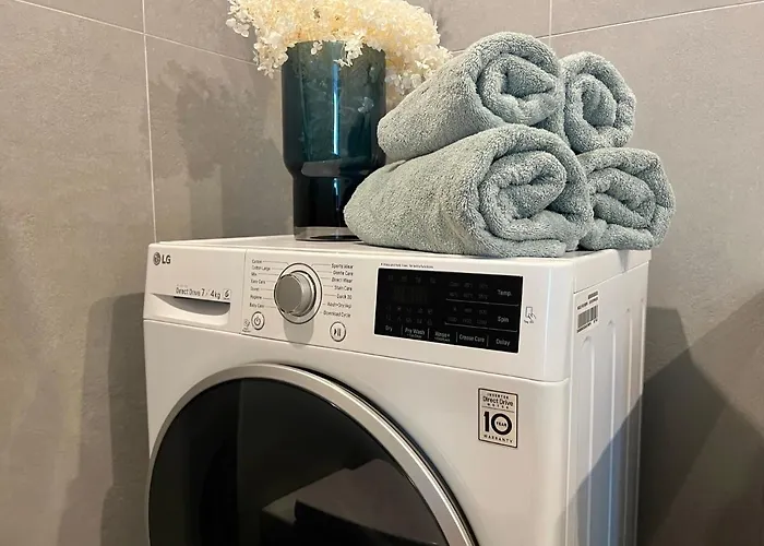 Brand New Centre Apartment, Free Parking Spot Διαμέρισμα *