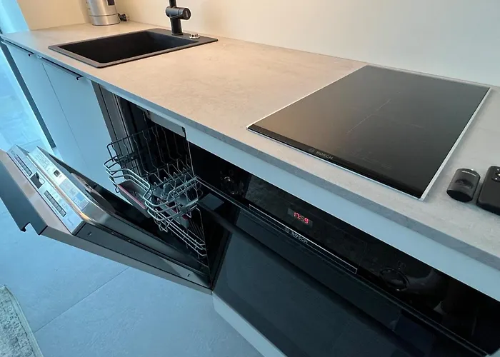 Apartman Brand New Centre Apartment, Free Parking Spot *