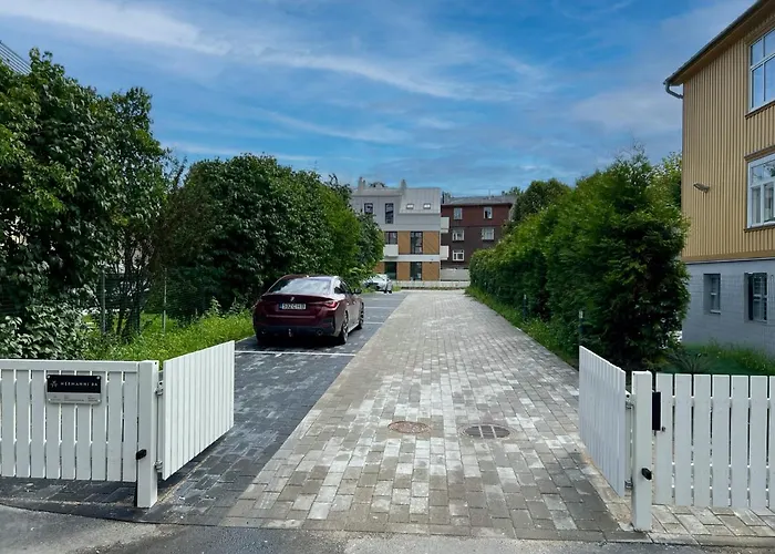 Apartman Brand New Centre Apartment, Free Parking Spot *