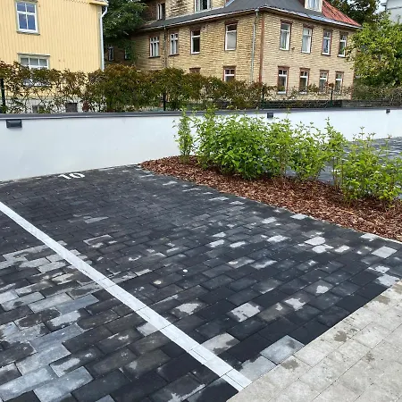 Brand New Centre Apartment, Free Parking Spot Apartamento