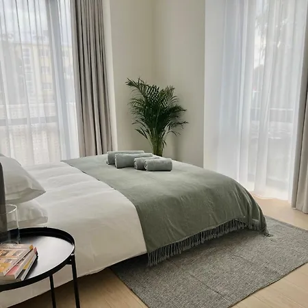 Brand New Centre Apartment, Free Parking Spot Apartamento *